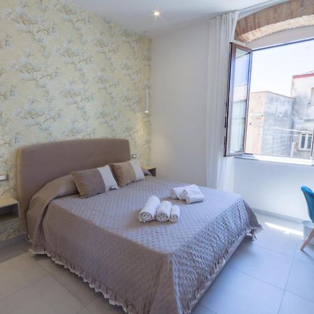 Villa Valverde Apartments E B&B Taormina Bagian luar foto