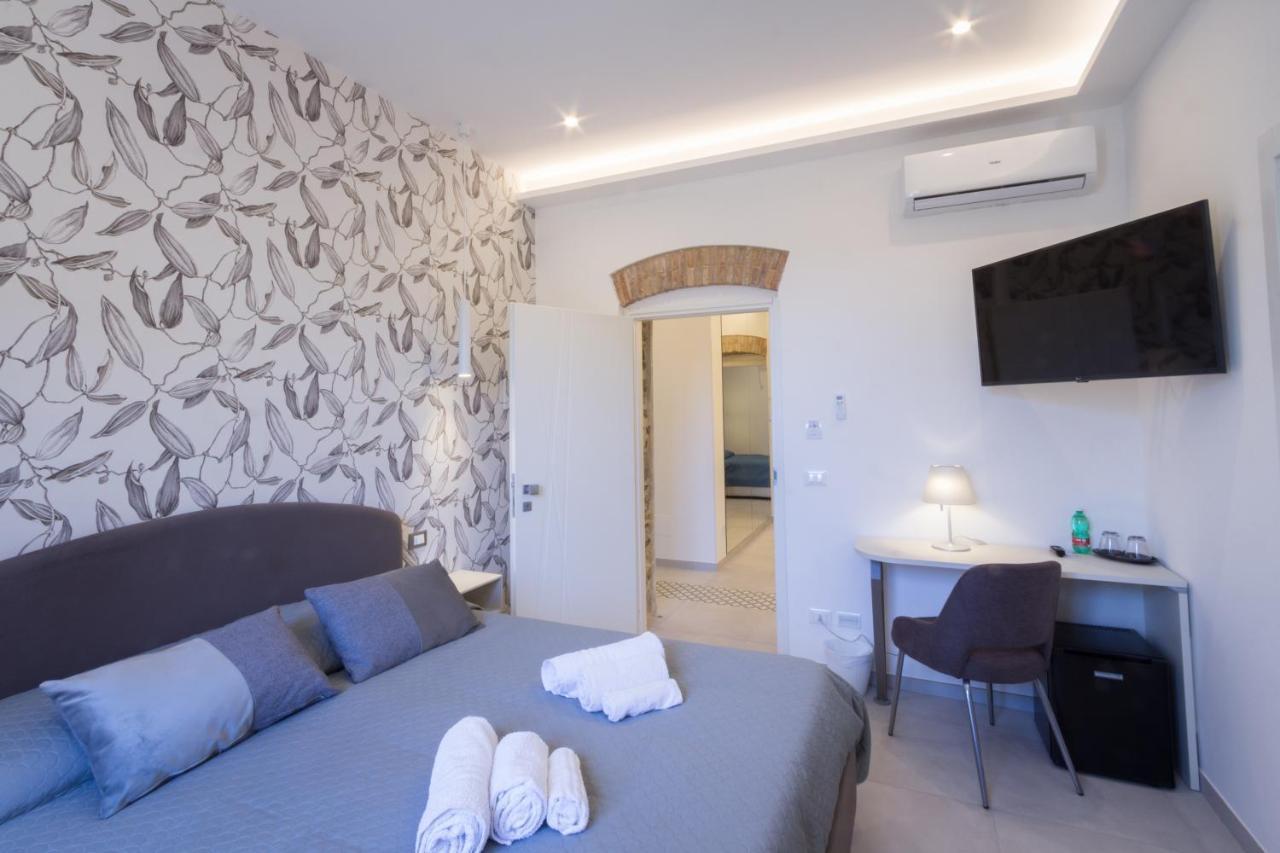 Villa Valverde Apartments E B&B Taormina Bagian luar foto